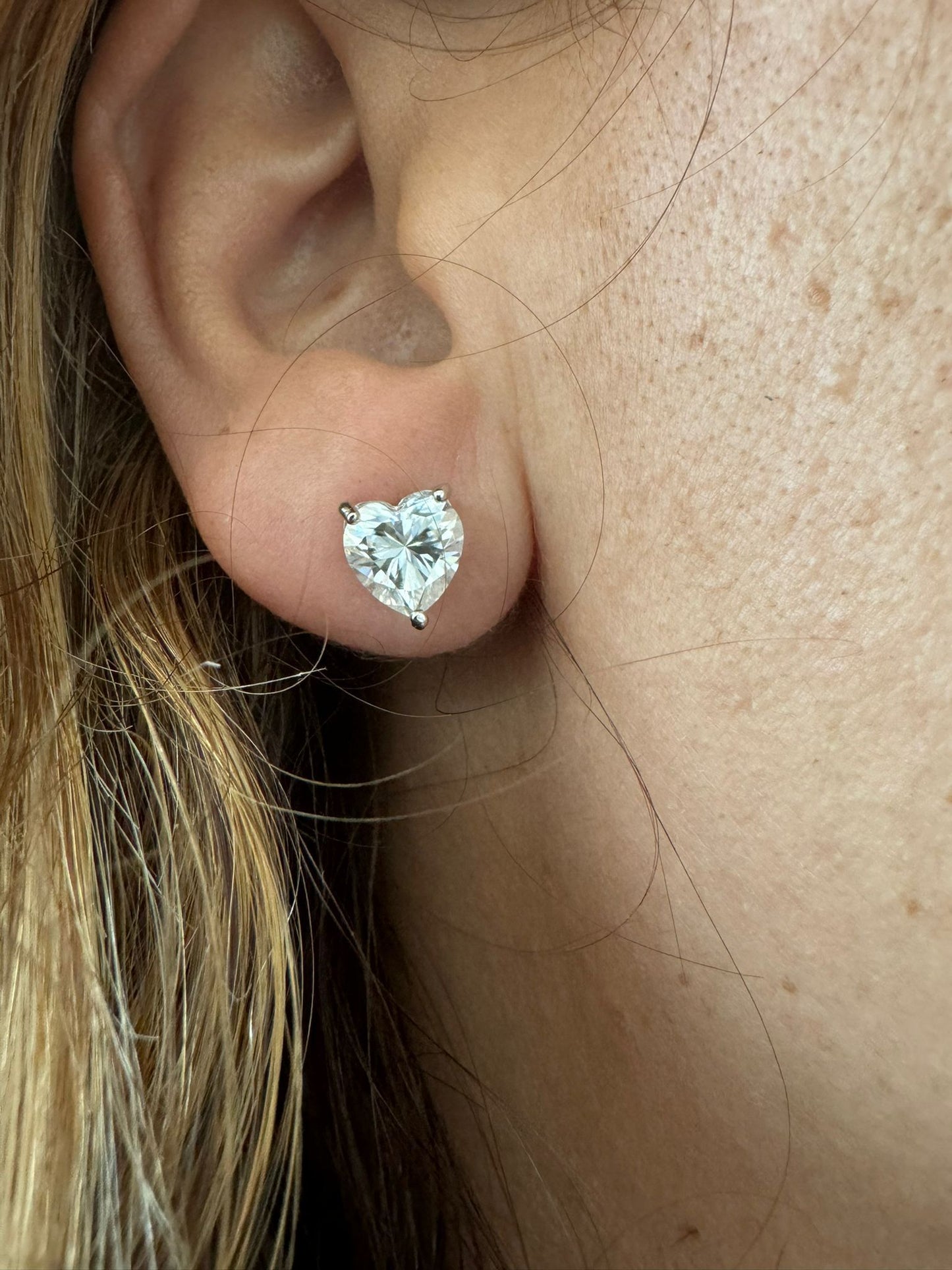 Orecchini cuore 2 ct Oro bianco 18 kt