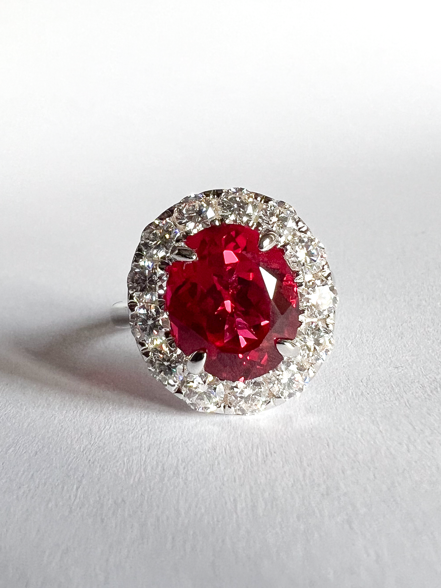 Anello con Rubino 5 ct