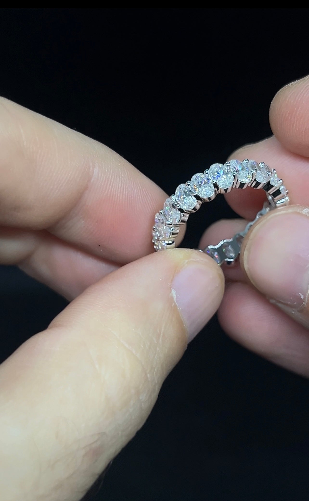 Eternity ovale 6 carati