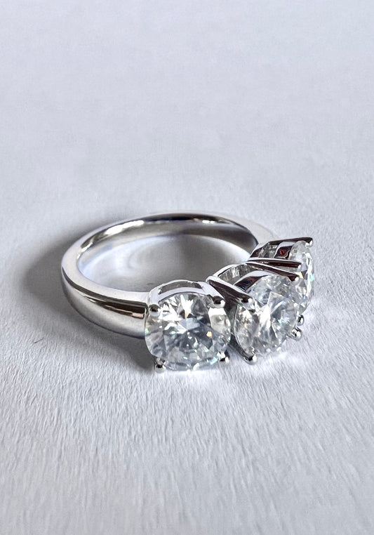 Anello trilogy 2 ct 18 kt