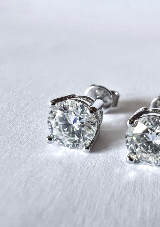 Orecchini 2 ct brillante 18 kt