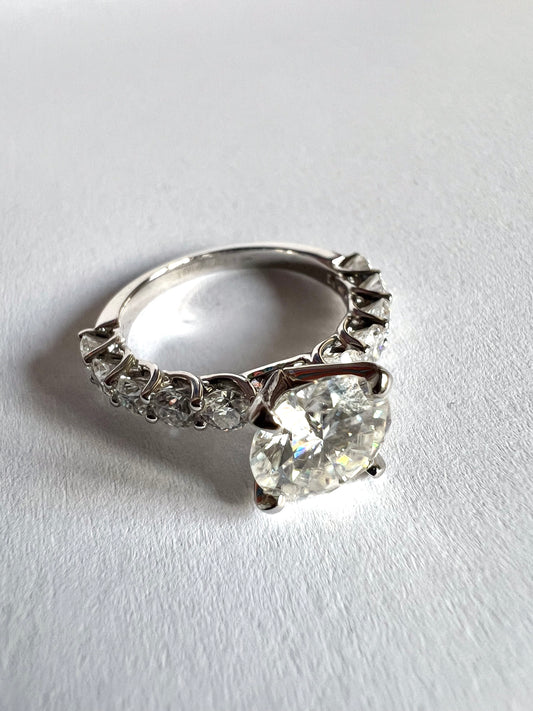 Anello Intrecciato 2 ct oro 18 kt